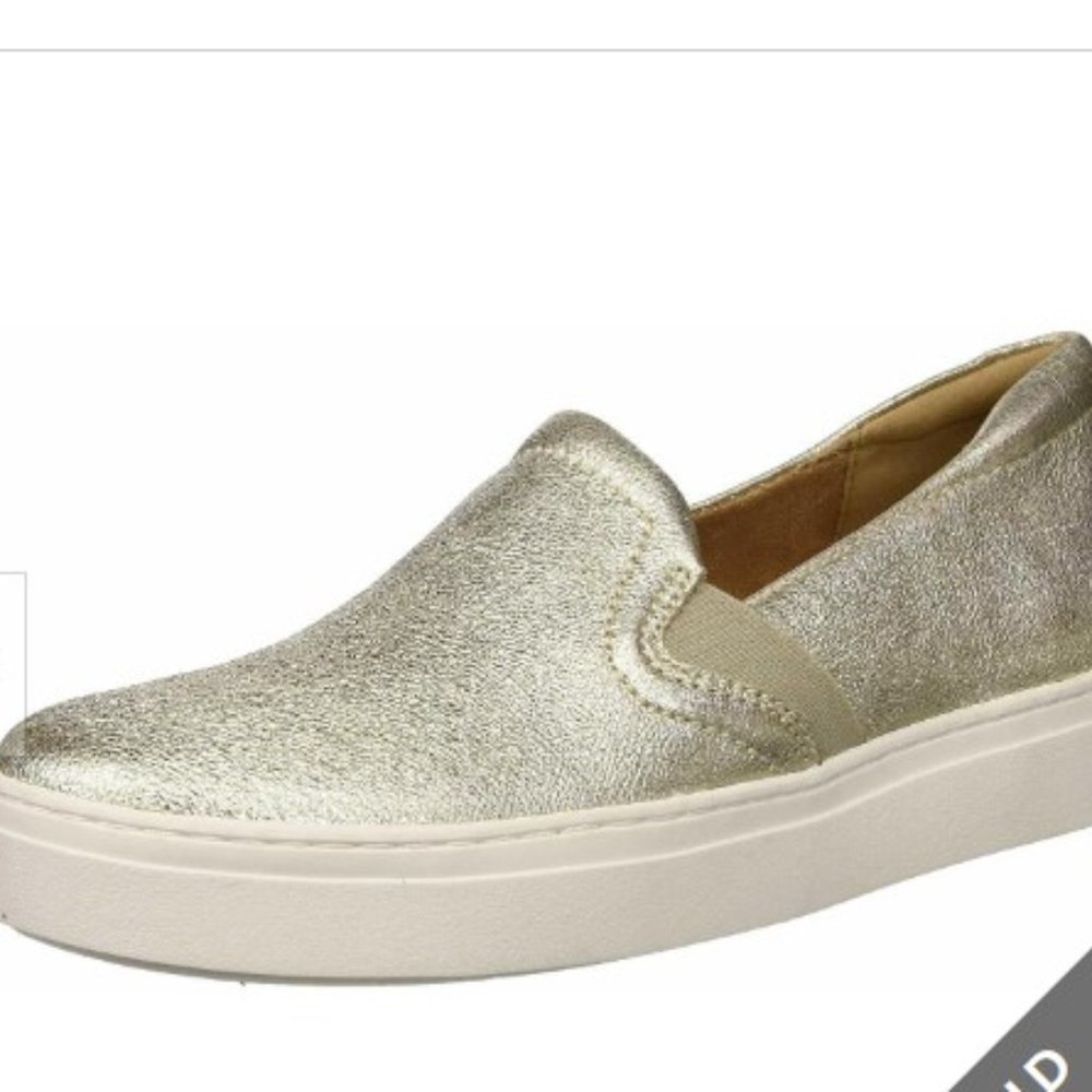 Naturalizer Women's Carly 3 Gold Metallic Slip-On Shoes, size 6.5